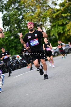 Runner Photo 4109977