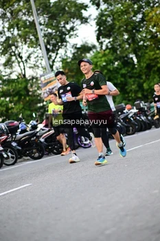 Runner Photo 4110005