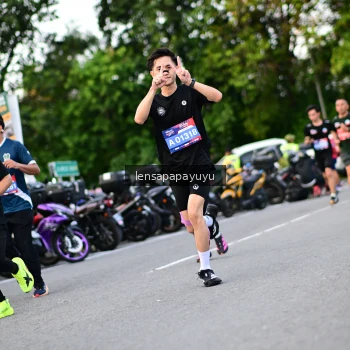 Runner Photo 4110026