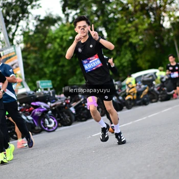 Runner Photo 4110030