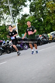 Runner Photo 4110057