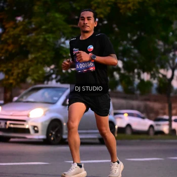 Runner Photo 4110058