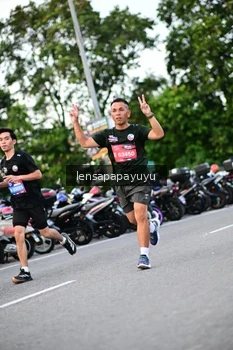 Runner Photo 4110065