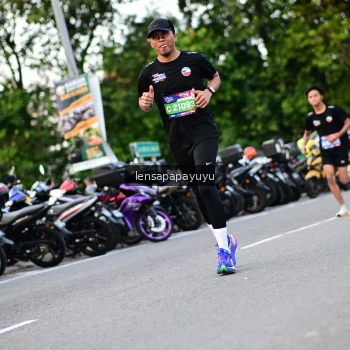 Runner Photo 4110068