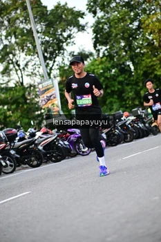 Runner Photo 4110070