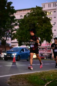 Runner Photo 4110074