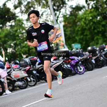Runner Photo 4110096