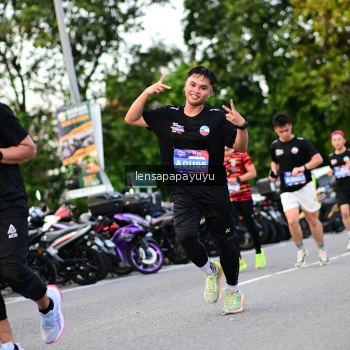 Runner Photo 4110120