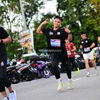 Runner Photo 4110121