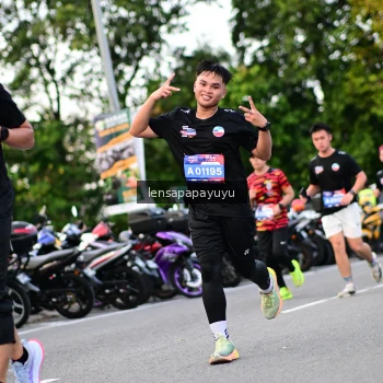Runner Photo 4110124