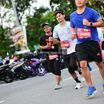 Runner Photo 4110181