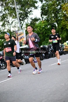 Runner Photo 4110258