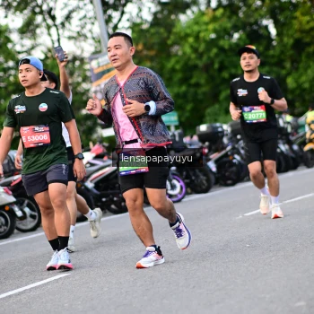 Runner Photo 4110263