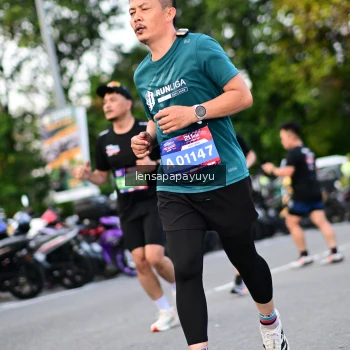 Runner Photo 4110275