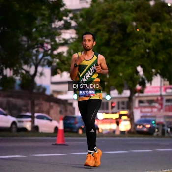 Runner Photo 4110299