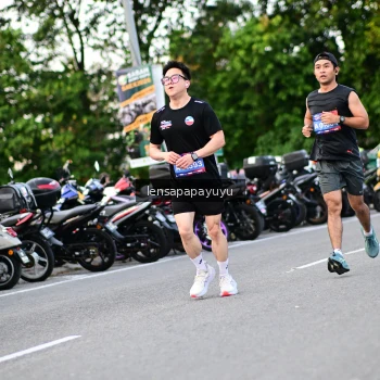Runner Photo 4110303