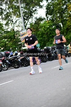 Runner Photo 4110304