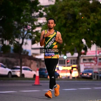 Runner Photo 4110305