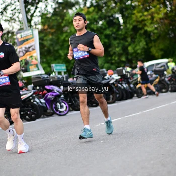Runner Photo 4110312