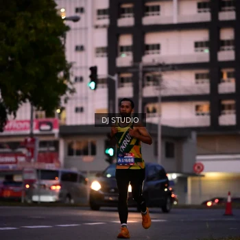 Runner Photo 4110316