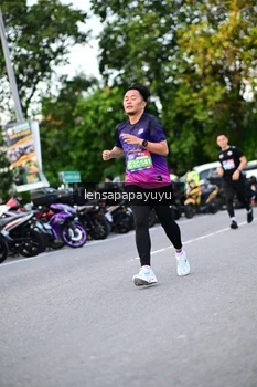 Runner Photo 4110329