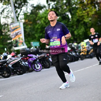 Runner Photo 4110335
