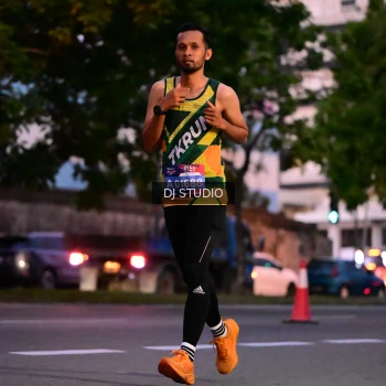 Runner Photo 4110343