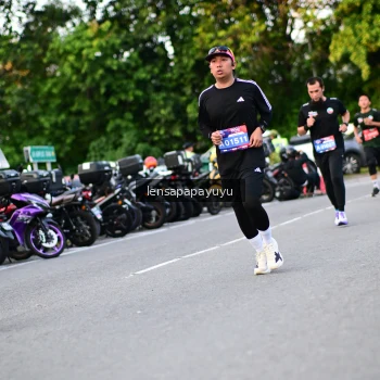 Runner Photo 4110349