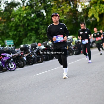 Runner Photo 4110354