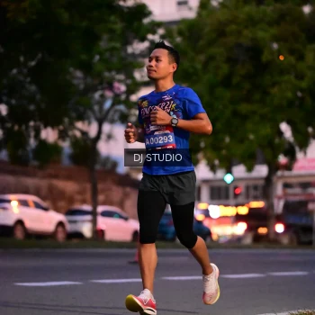 Runner Photo 4110362