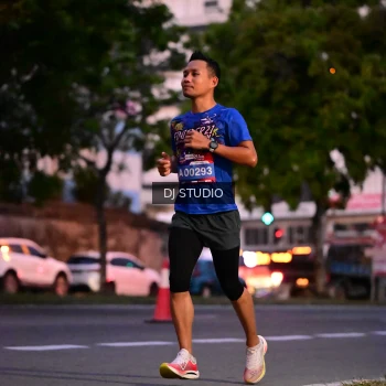 Runner Photo 4110365