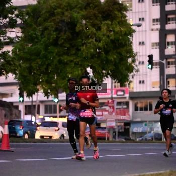 Runner Photo 4110376