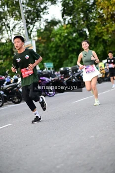Runner Photo 4110384