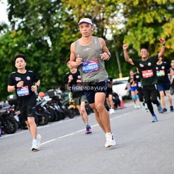 Runner Photo 4110406