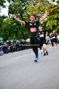 Runner Photo 4110410