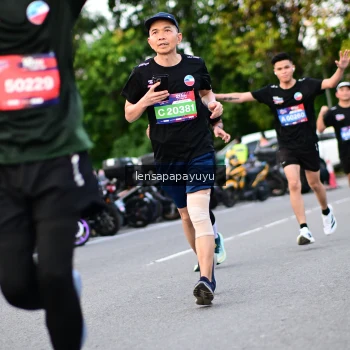 Runner Photo 4110426