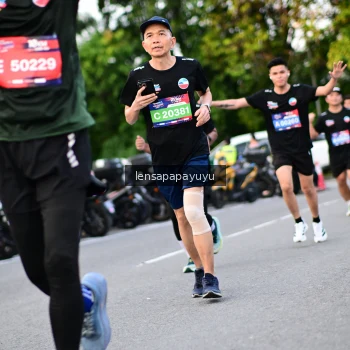 Runner Photo 4110430