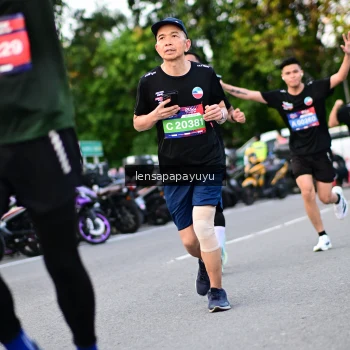 Runner Photo 4110434