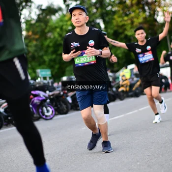 Runner Photo 4110437