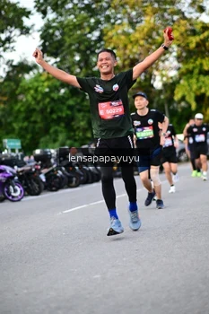 Runner Photo 4110446