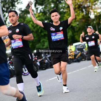 Runner Photo 4110447