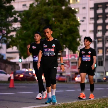 Runner Photo 4110453