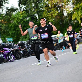 Runner Photo 4110471