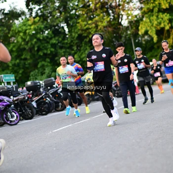 Runner Photo 4110472