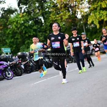 Runner Photo 4110479