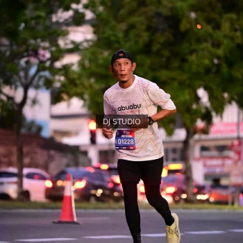 Runner Photo 4110480