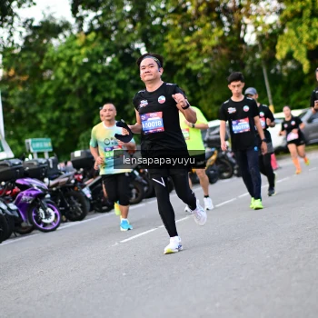 Runner Photo 4110500