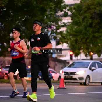 Runner Photo 4110526