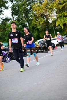 Runner Photo 4110534