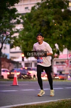 Runner Photo 4110554